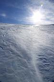 03_Il vento spazza la neve